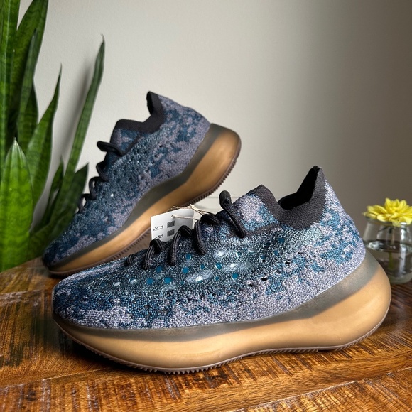 MENS ADIDAS YEEZY BOOST 380 V2 'COVELLITE' - Men's 6 / W's 7 - New In Box
